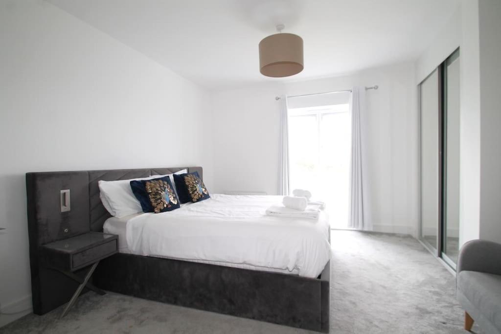 Вилла Beaulieu Park - Sleeps 10 - Chelmsford Broomfield  Экстерьер фото